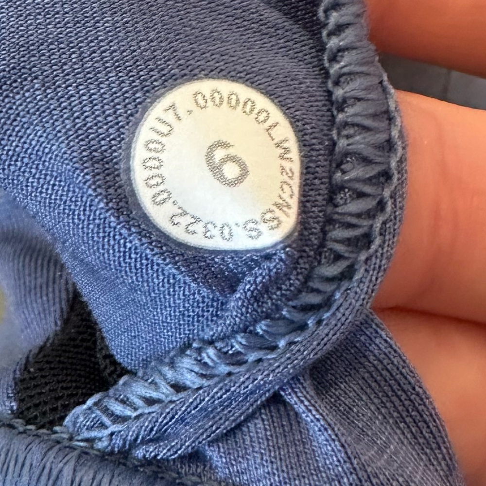 Lululemon wunder train longline bra C/D water drop size 6 - Picture 4 of 4